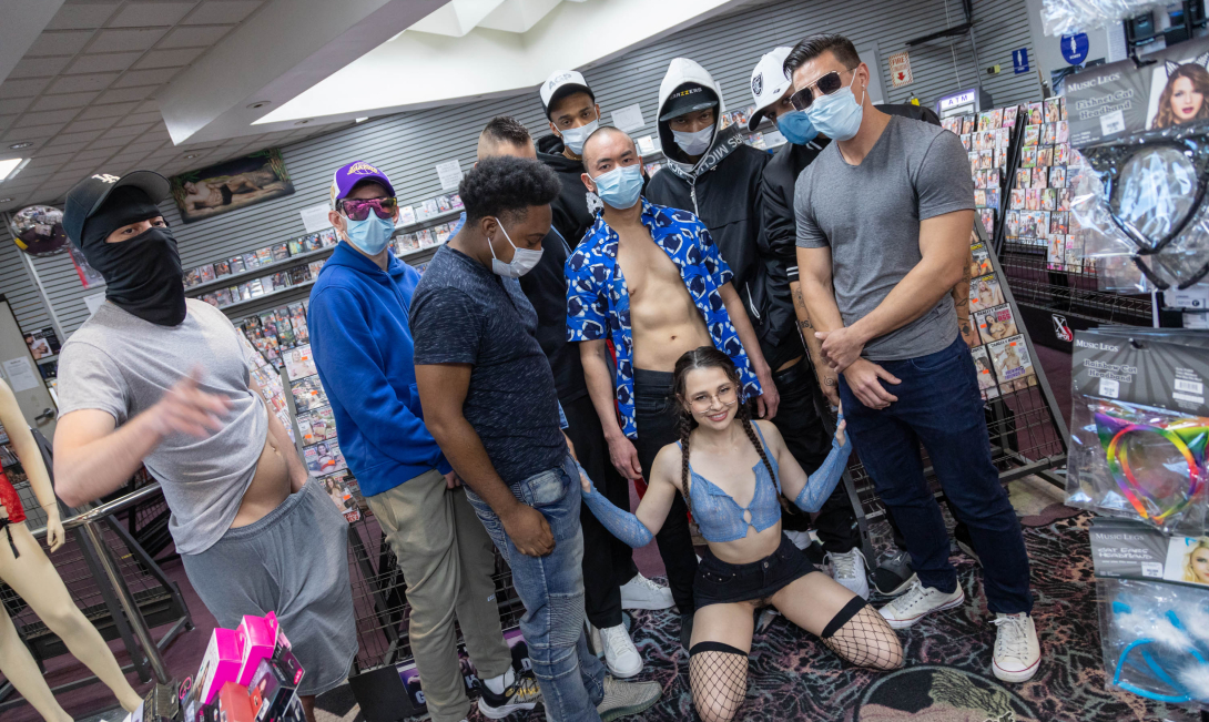 Adult Deal - FinishesTheJob